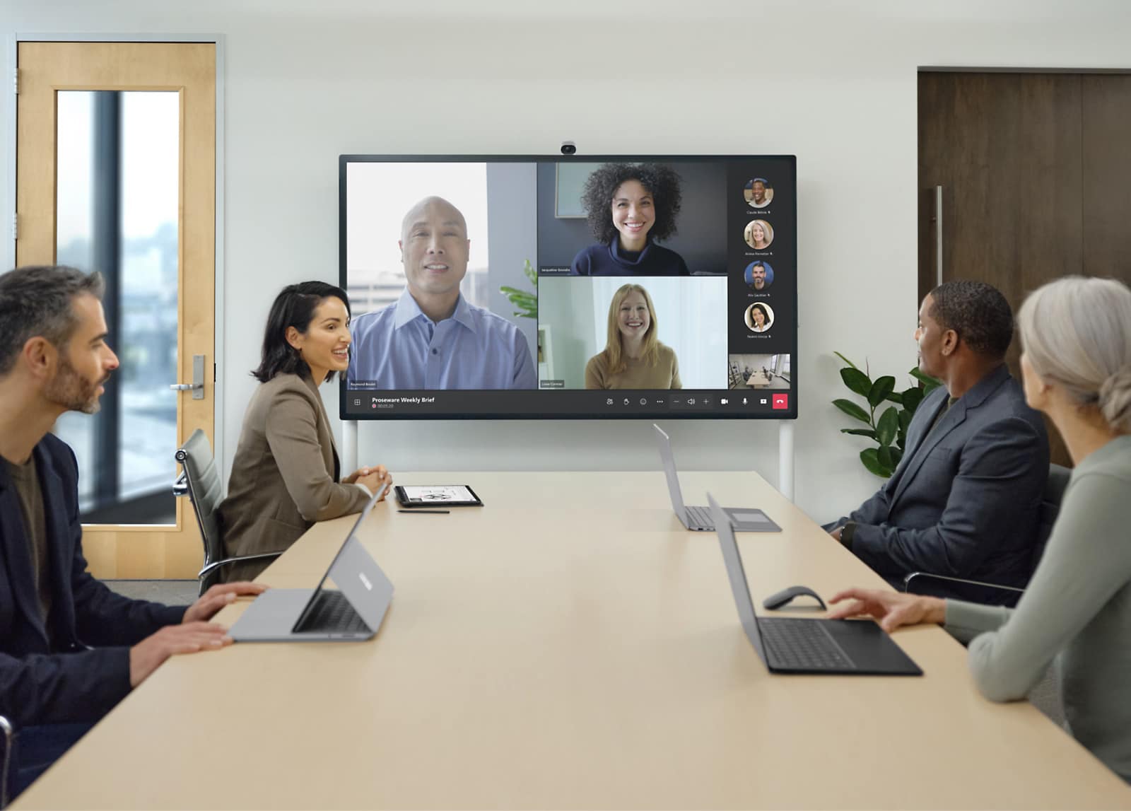 Microsoft Teams Room 1 298520 cta image 656x470 2